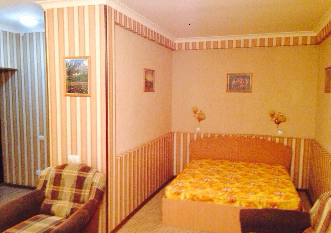гостинка, улица Горького, 6А фото 2 гостинка, улица Горького, 6А фото 2