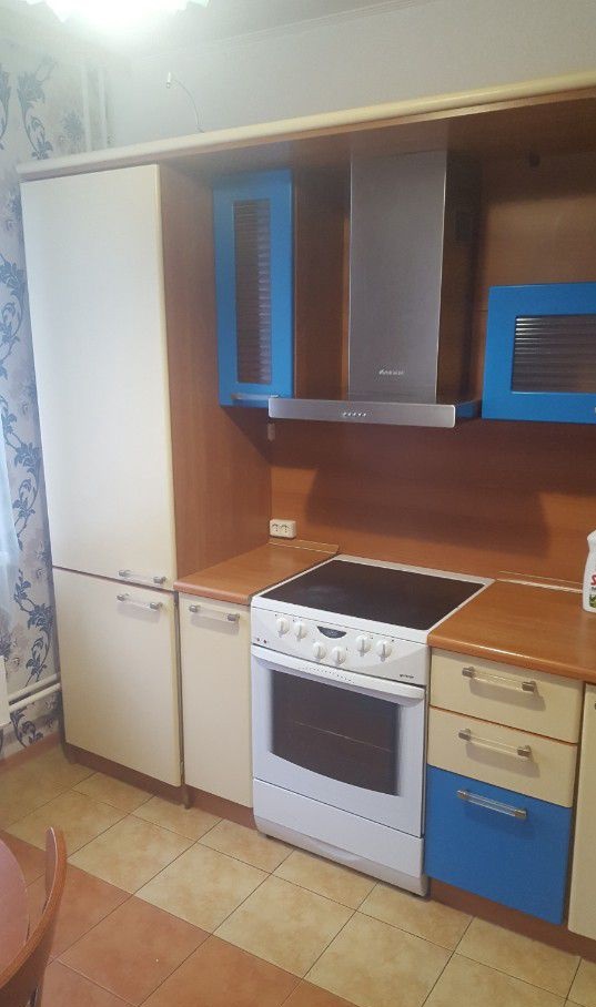 Сдам 4-комнатную квартиру улица 60 лет Октября, 59А фото 2 Сдам фото 2