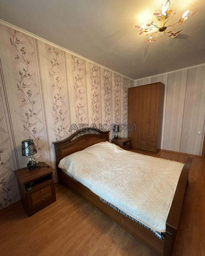 Сдам 2-комнатную квартиру улица Алексеева, 107 фото 1 Сдам фото 1