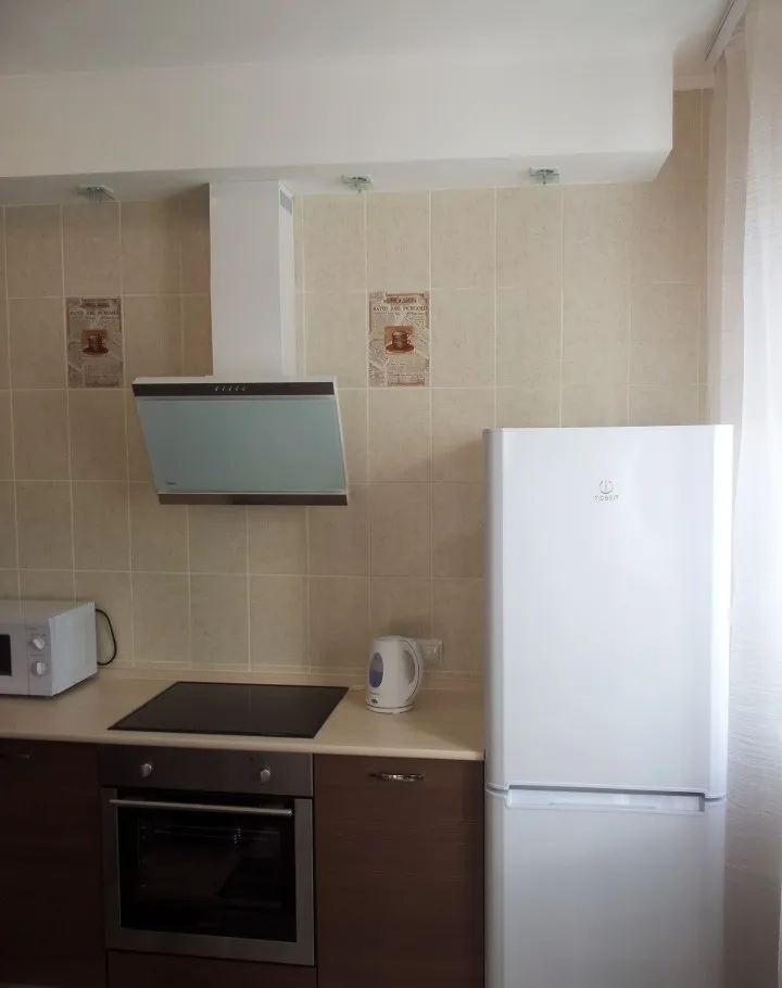 1-комнатная улица Алексеева, 50  за 35000 руб/мес фото 1