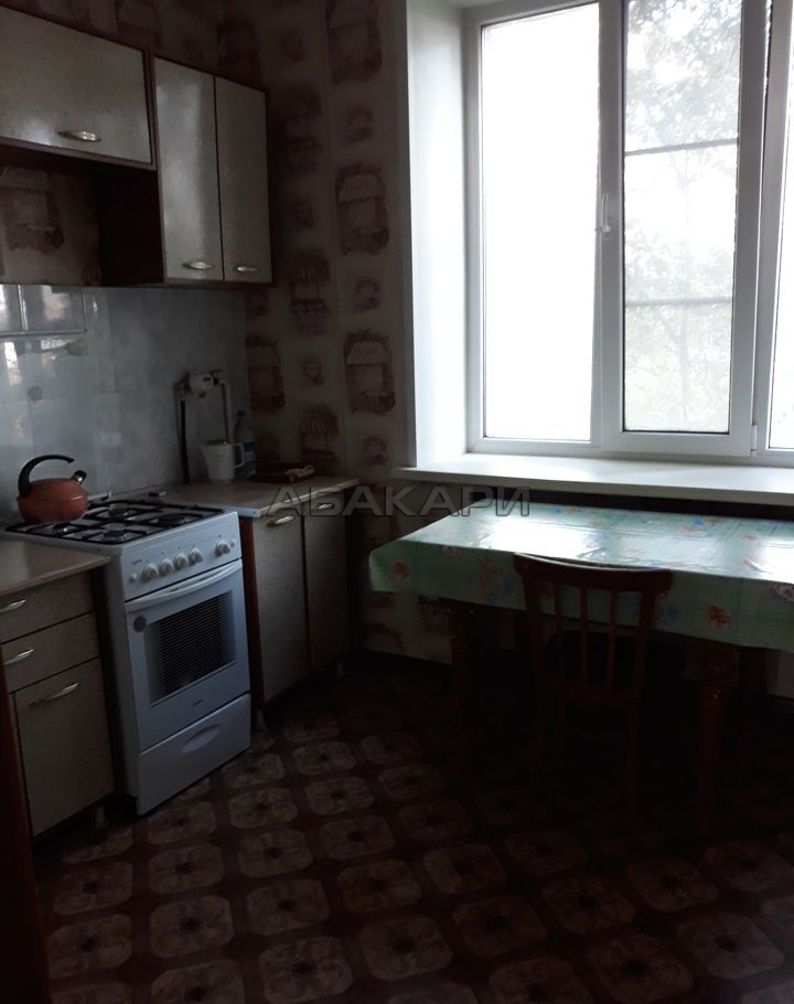 3-комнатная Свердловская улица, 61  за 20000 руб/мес фото 1