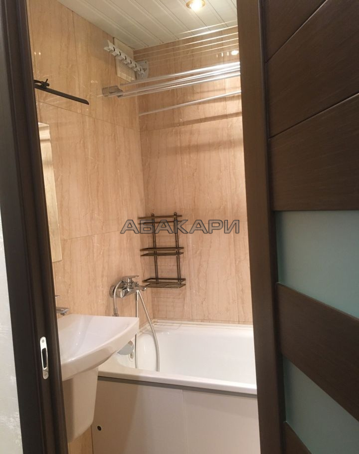1-комнатная улица Батурина, 19  за 26000 руб/мес фото 4