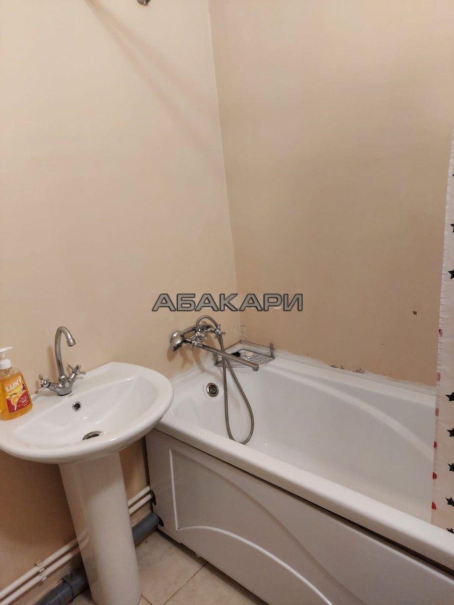 1-комнатная Апрельская улица, 3  за 18000 руб/мес фото 5