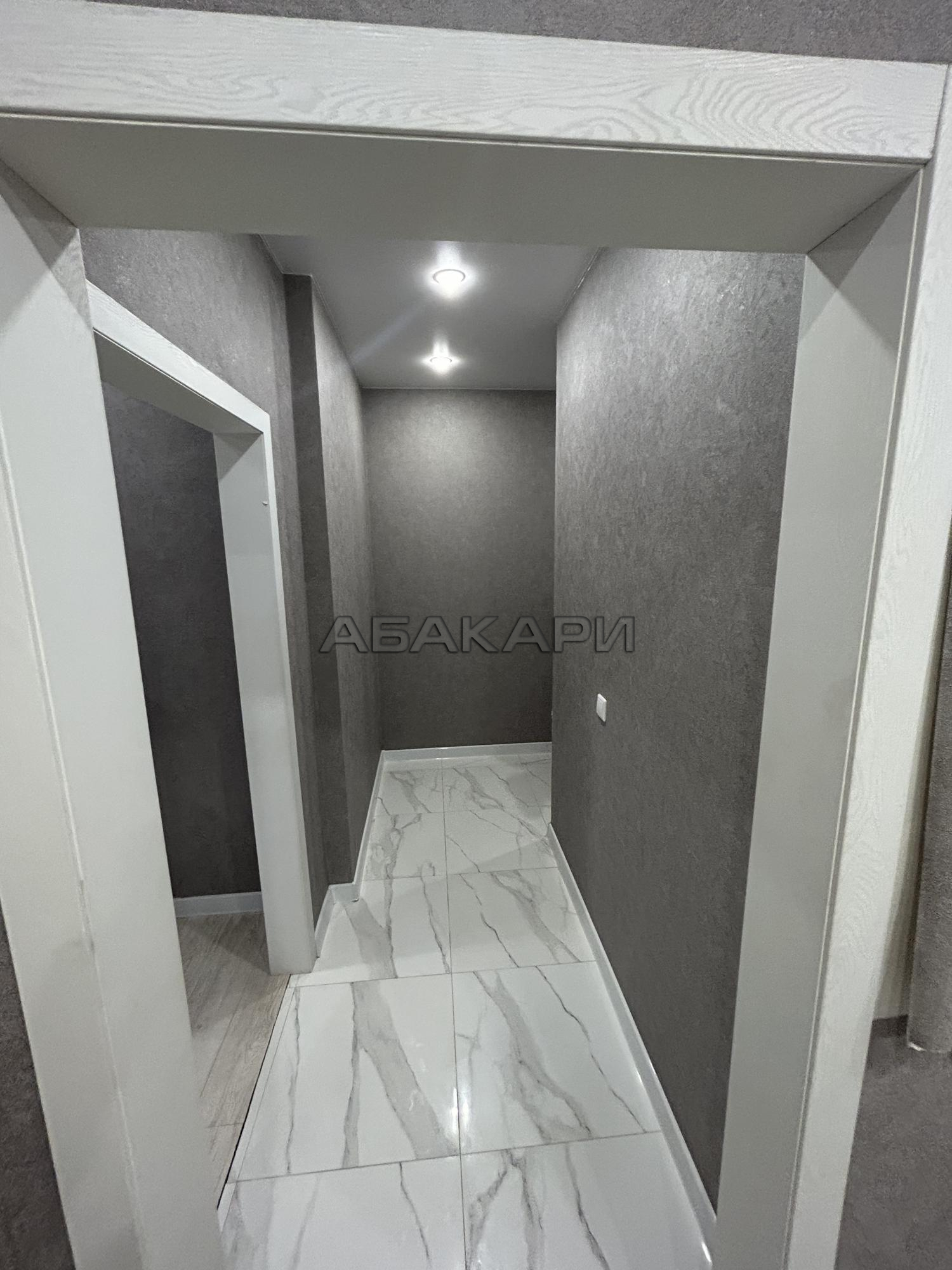 2-комнатная улица Александра Матросова, 34  за 21000 руб/мес фото 3