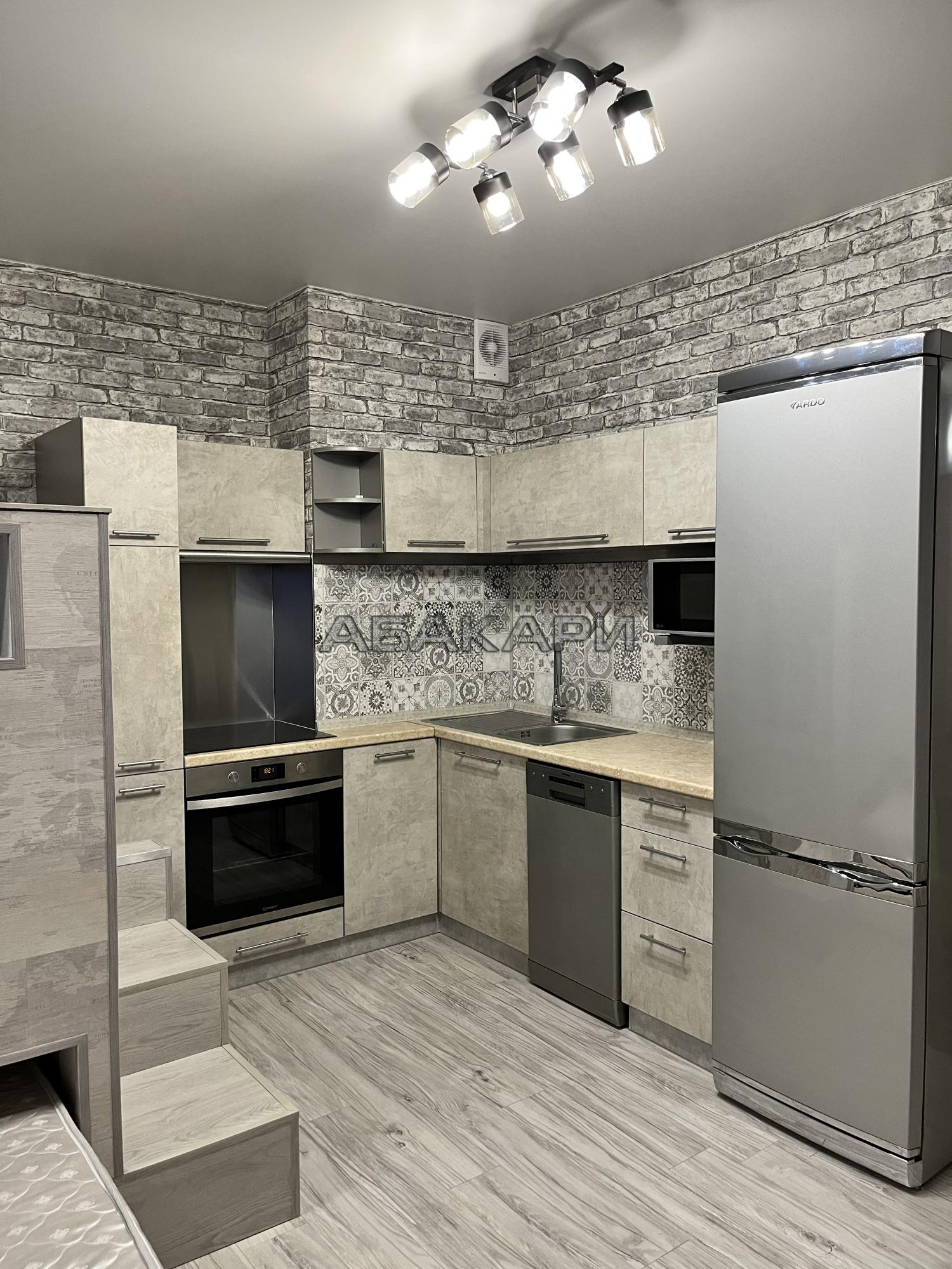 студия улица Алексеева, 3  за 30000 руб/мес фото 1