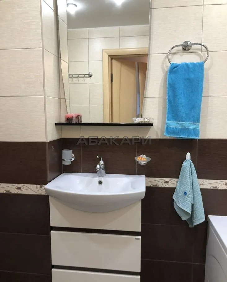3-комнатная улица Алексеева, 25  за 50000 руб/мес фото 6