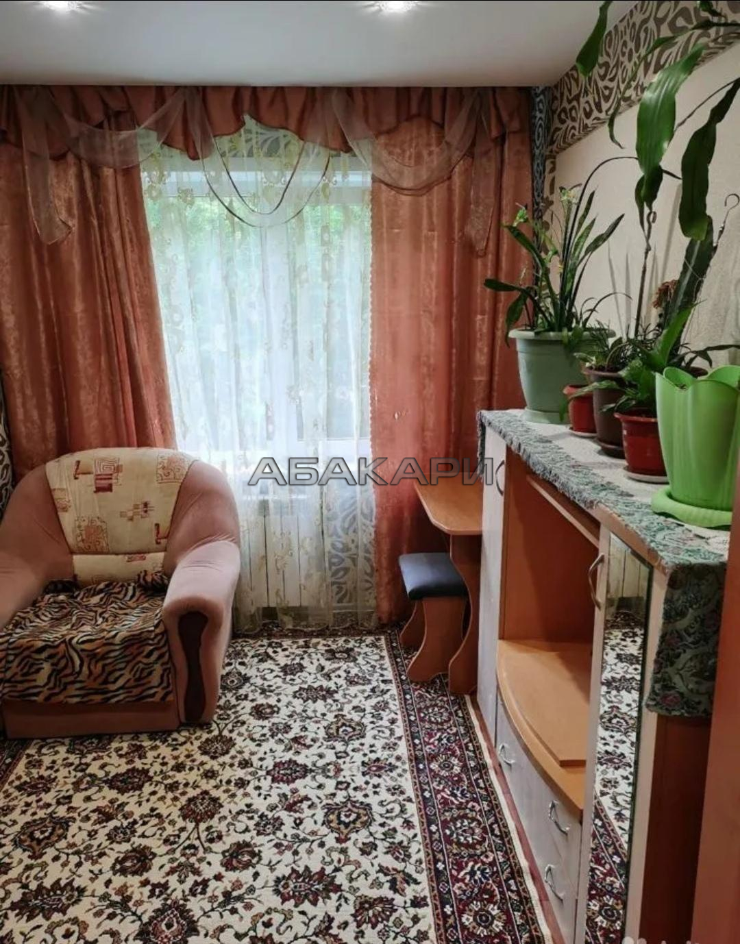 3-комнатная Свердловская улица, 27  за 27000 руб/мес фото 3