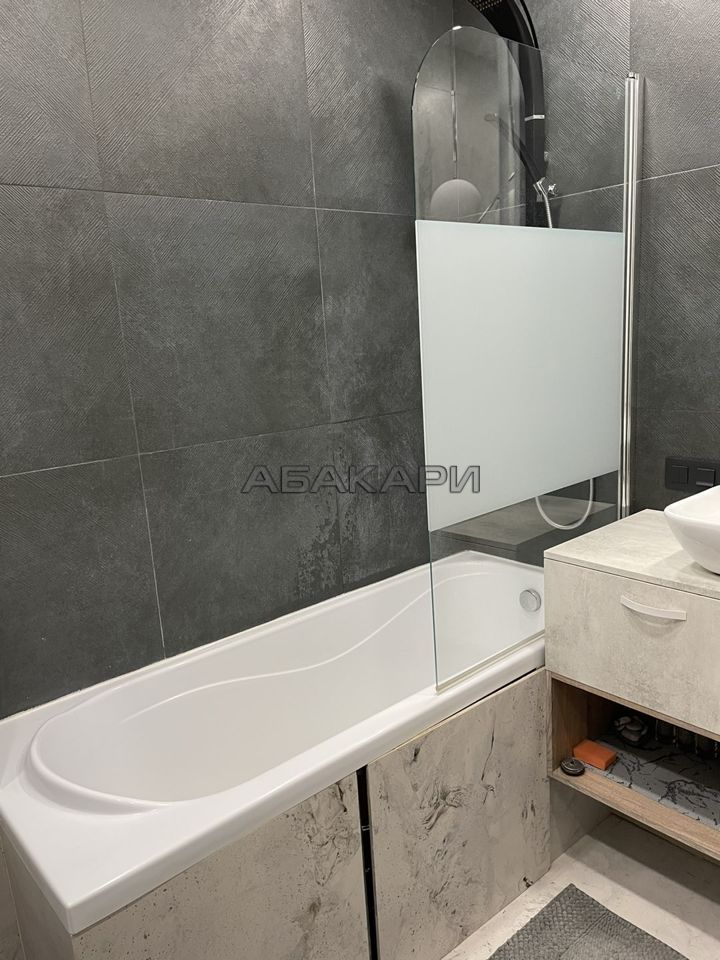 3-комнатная Капитанская улица, 8  за 65000 руб/мес фото 11