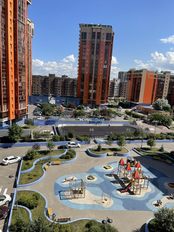 3-комнатная Капитанская улица, 8  за 65000 руб/мес фото 12