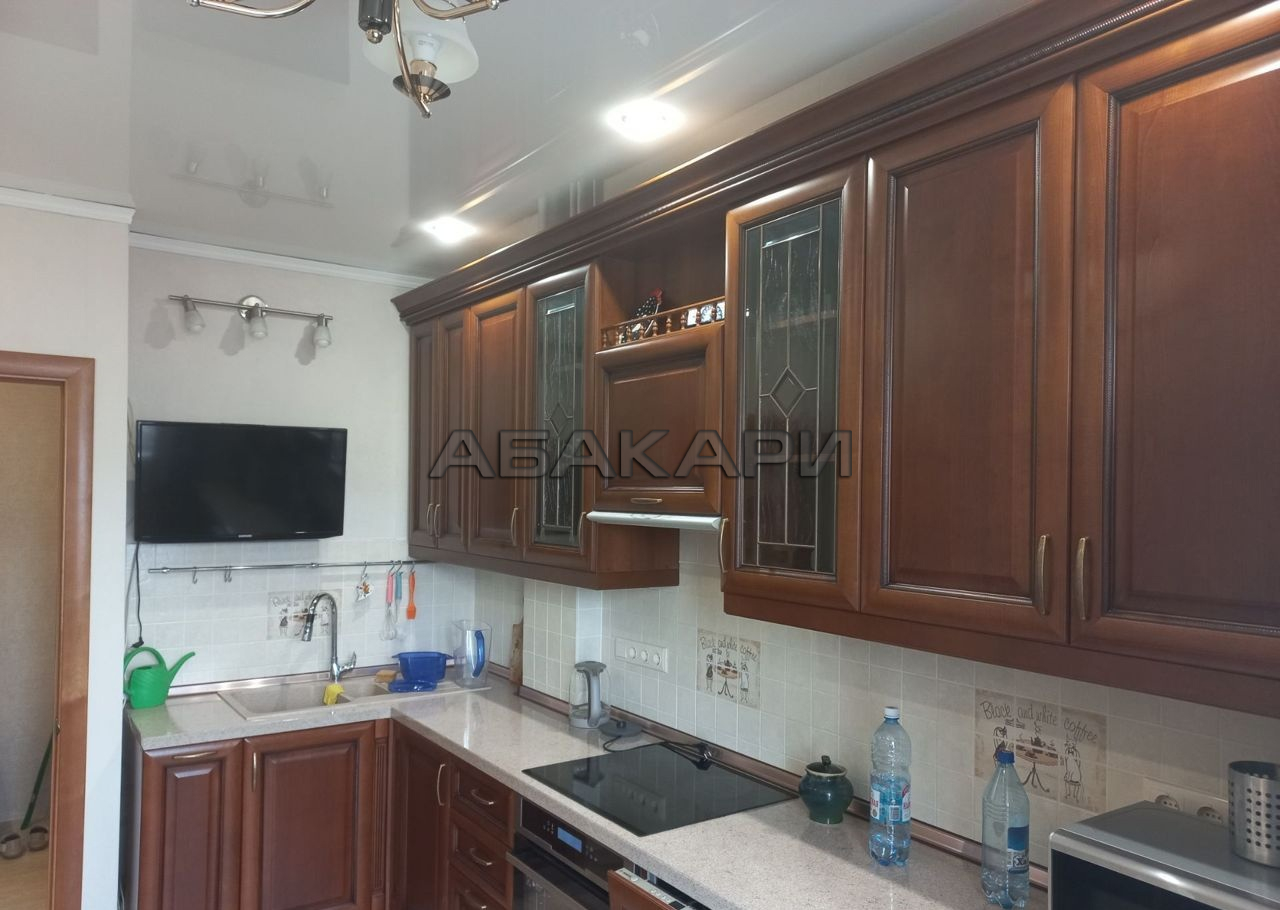 3-комнатная улица Чернышевского, 106  за 40000 руб/мес фото 1