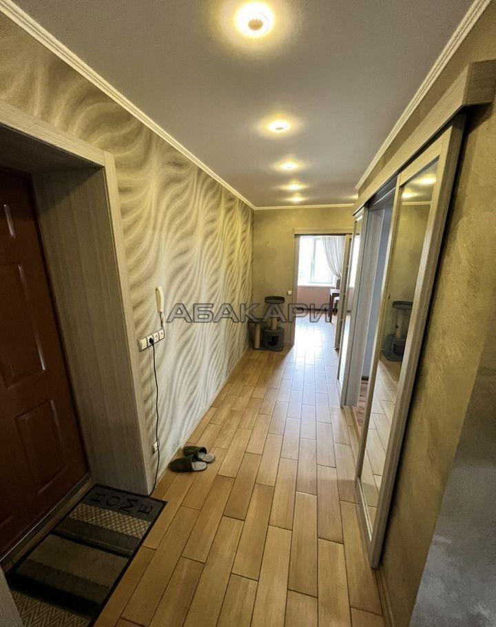 3-комнатная улица Горького, 44  за 50000 руб/мес фото 1