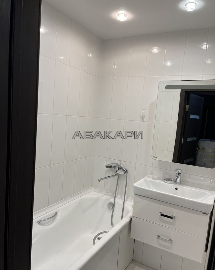 2-комнатная улица Авиаторов, 40  за 37000 руб/мес фото 4