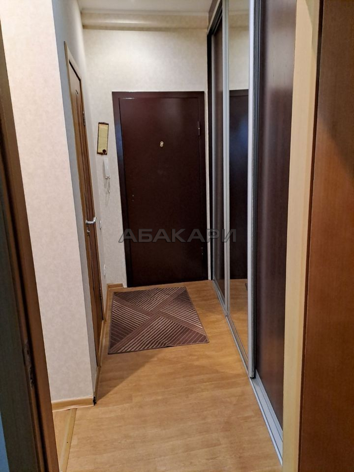 2-комнатная проспект имени Газеты Красноярский Рабочий, 39  за 32000 руб/мес фото 1