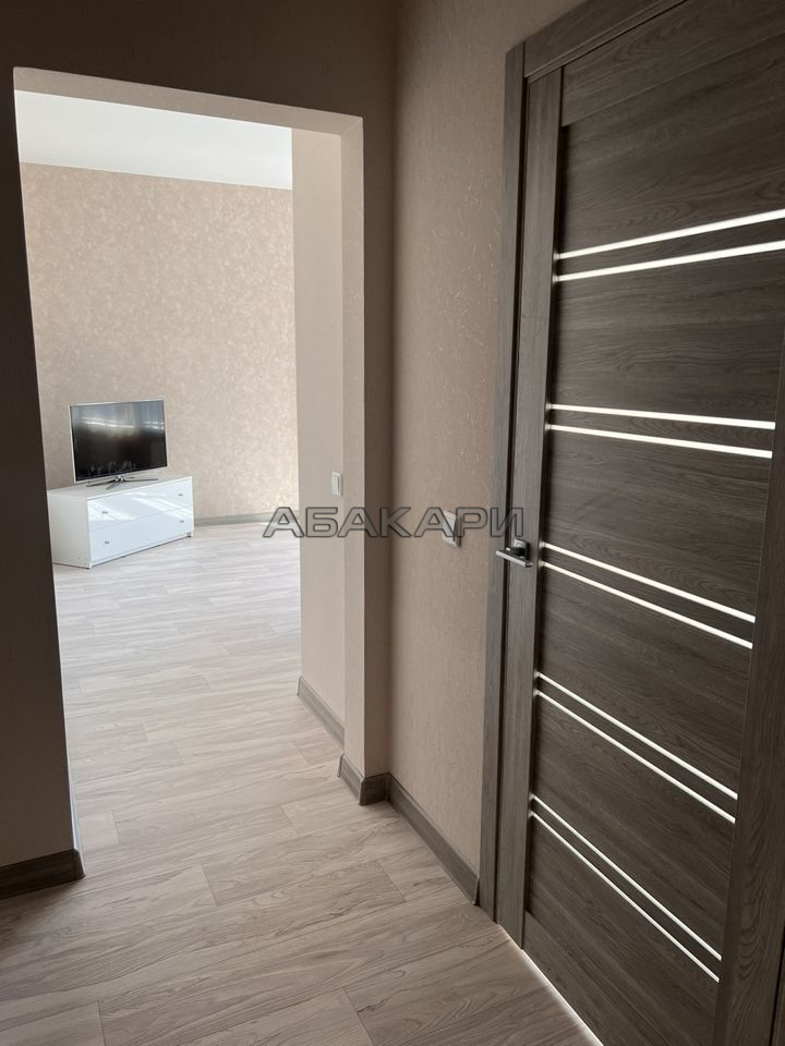2-комнатная Октябрьская улица, 16  за 60000 руб/мес фото 9