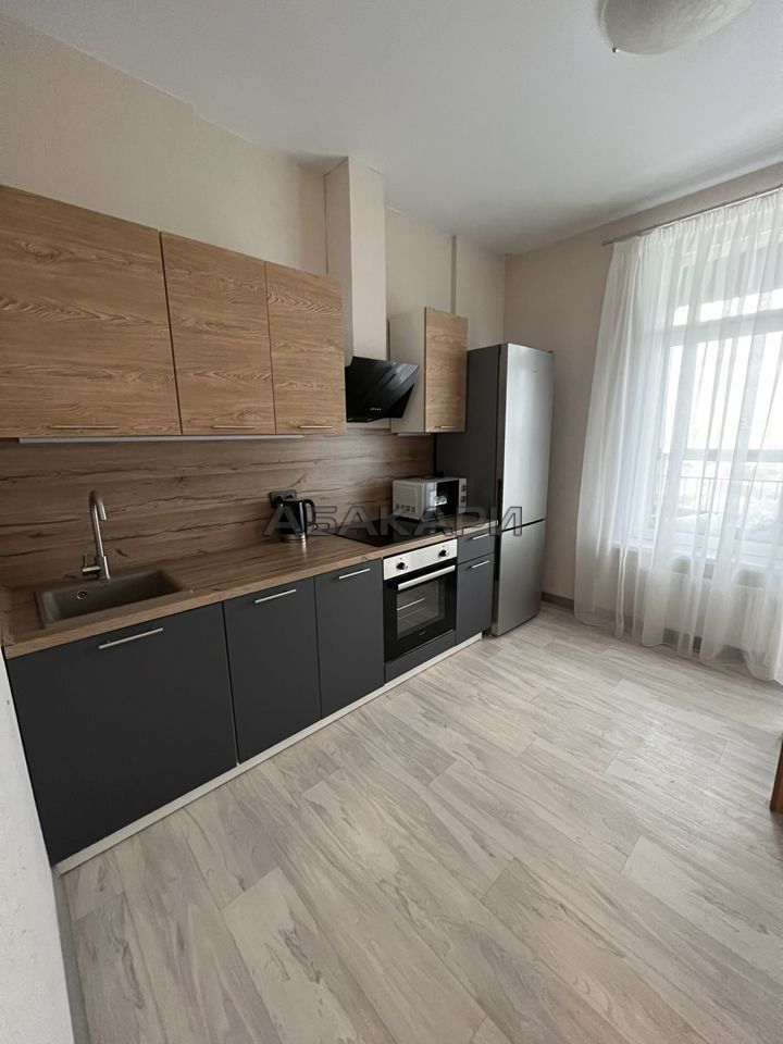 2-комнатная Октябрьская улица, 16  за 60000 руб/мес фото 12