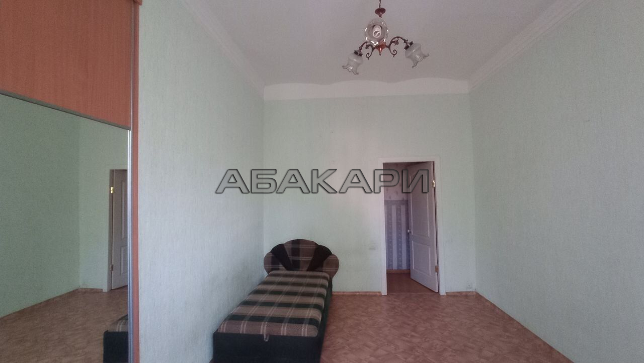 3-комнатная улица Малиновского, 8  за 25000 руб/мес фото 6