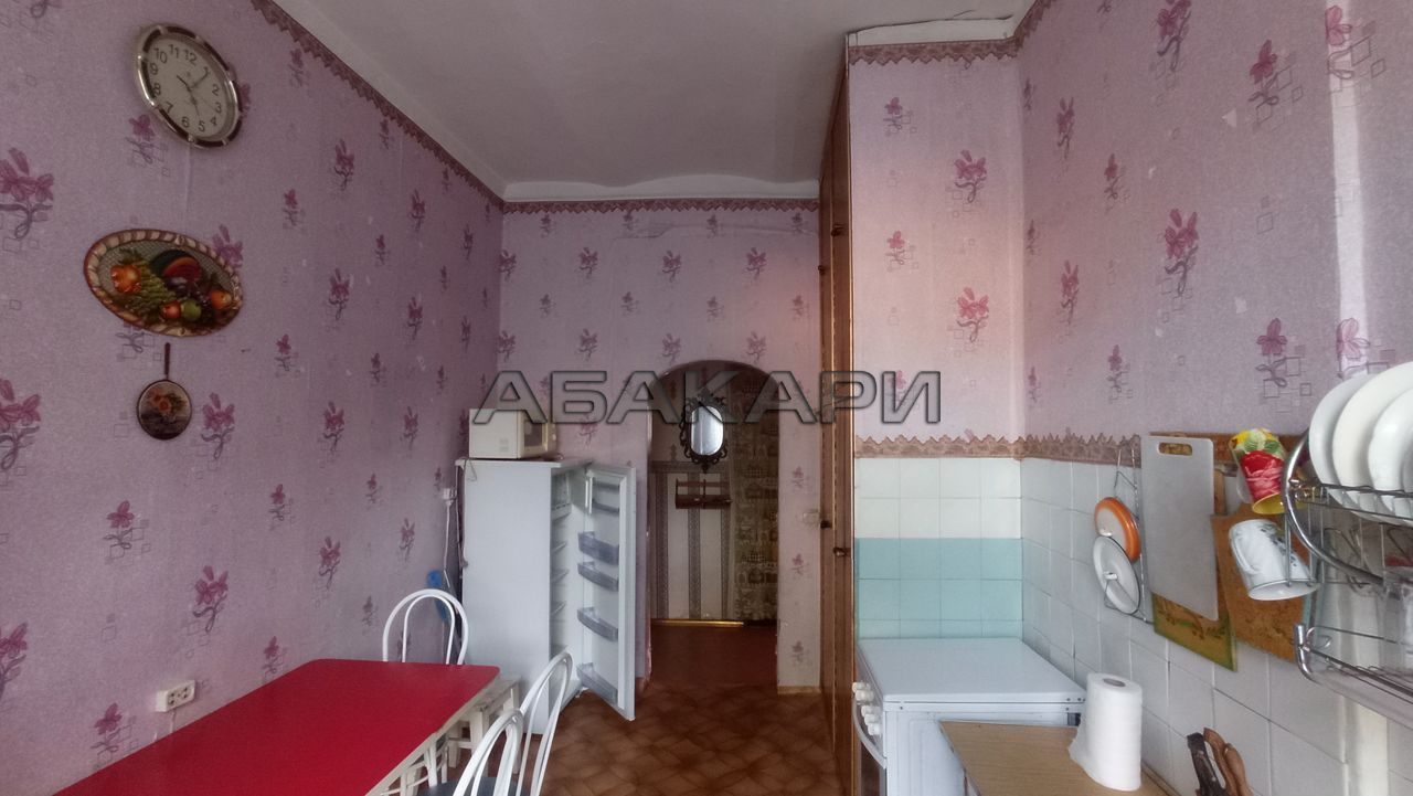3-комнатная улица Малиновского, 8  за 25000 руб/мес фото 9