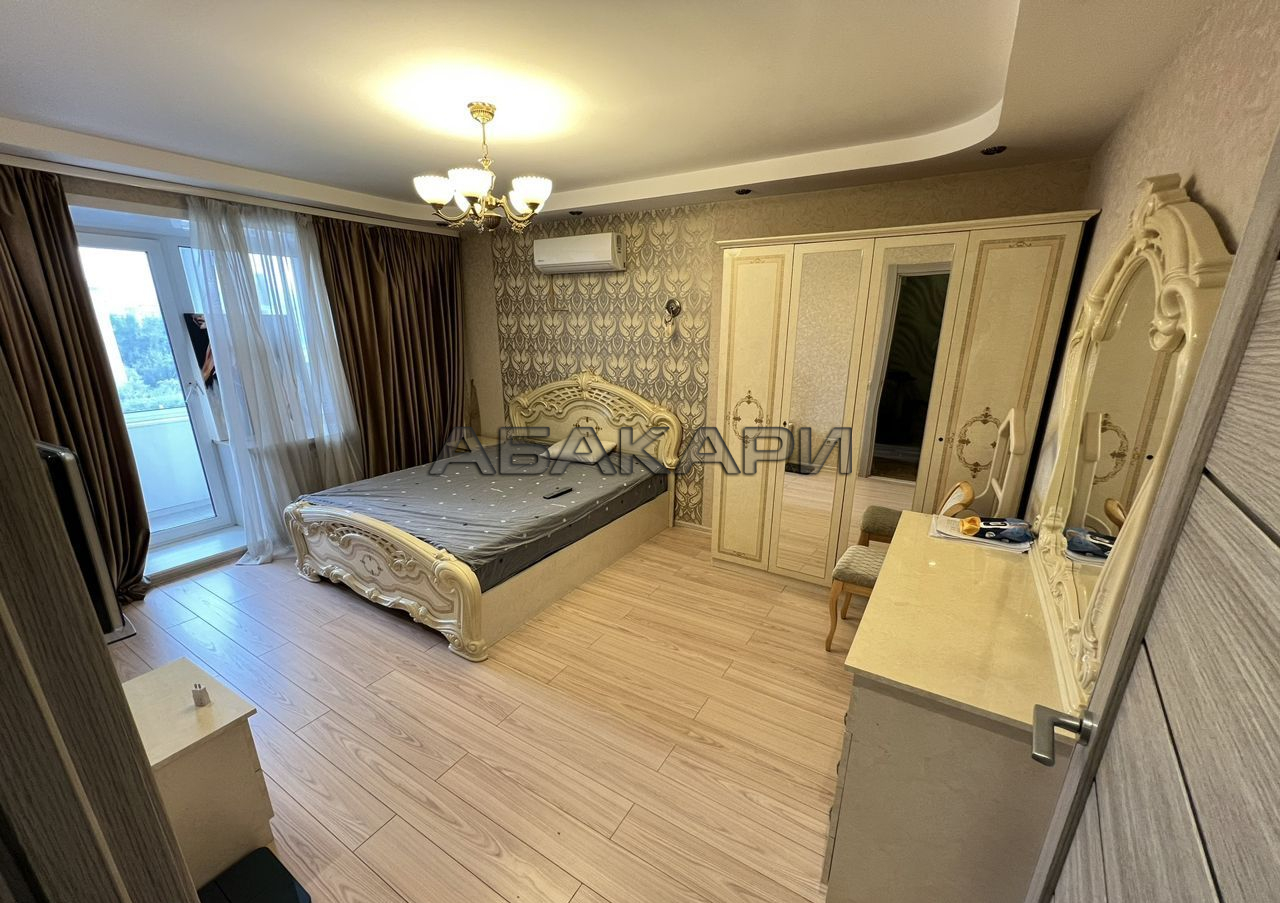 3-комнатная улица Горького, 44  за 60000 руб/мес фото 1