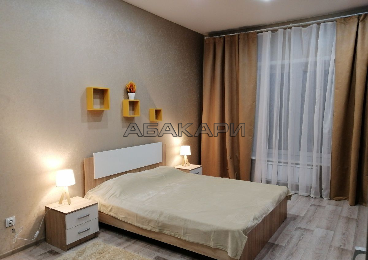3-комнатная улица Петра Ломако, 6  за 54000 руб/мес фото 1