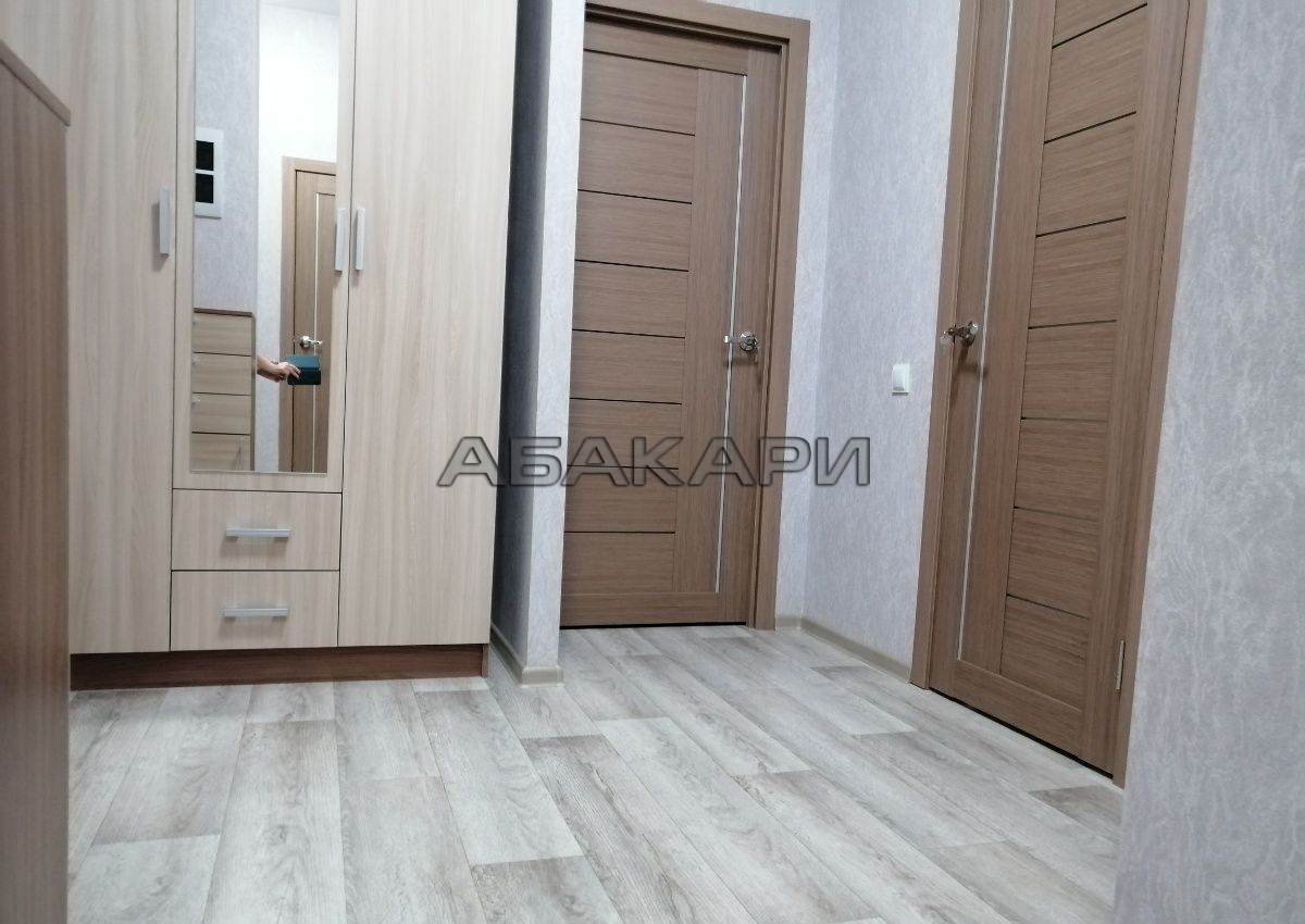 3-комнатная улица Петра Ломако, 6  за 54000 руб/мес фото 8