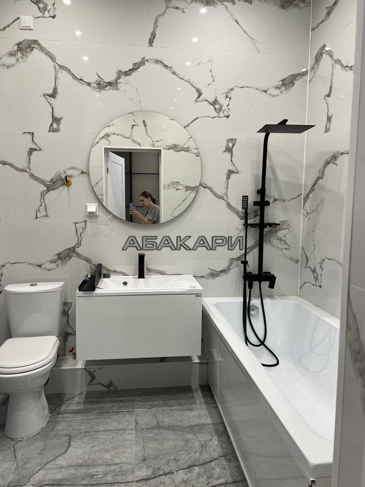 2-комнатная Октябрьская улица, 16  за 65000 руб/мес фото 1