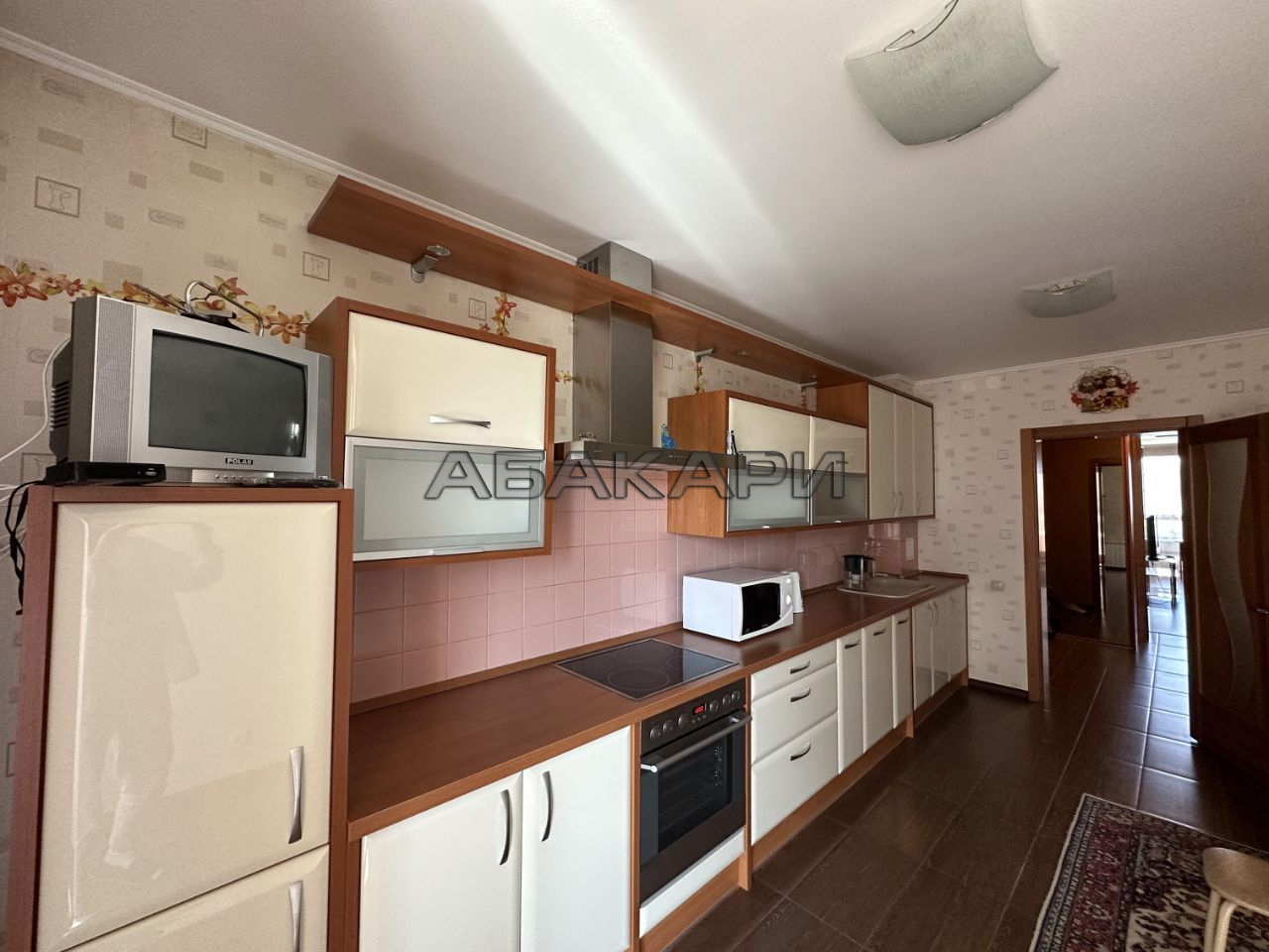 2-комнатная Красная площадь, 9А  за 60000 руб/мес фото 3
