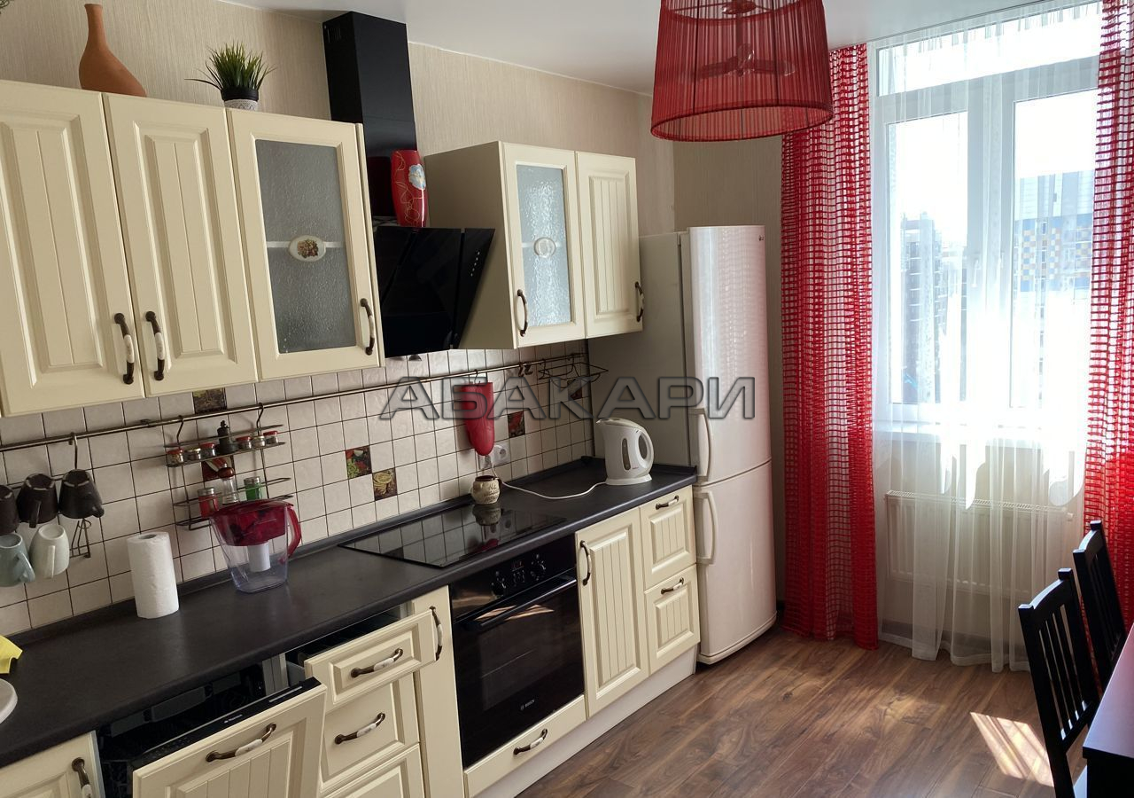 3-комнатная улица Алексеева, 47  за 50000 руб/мес фото 1