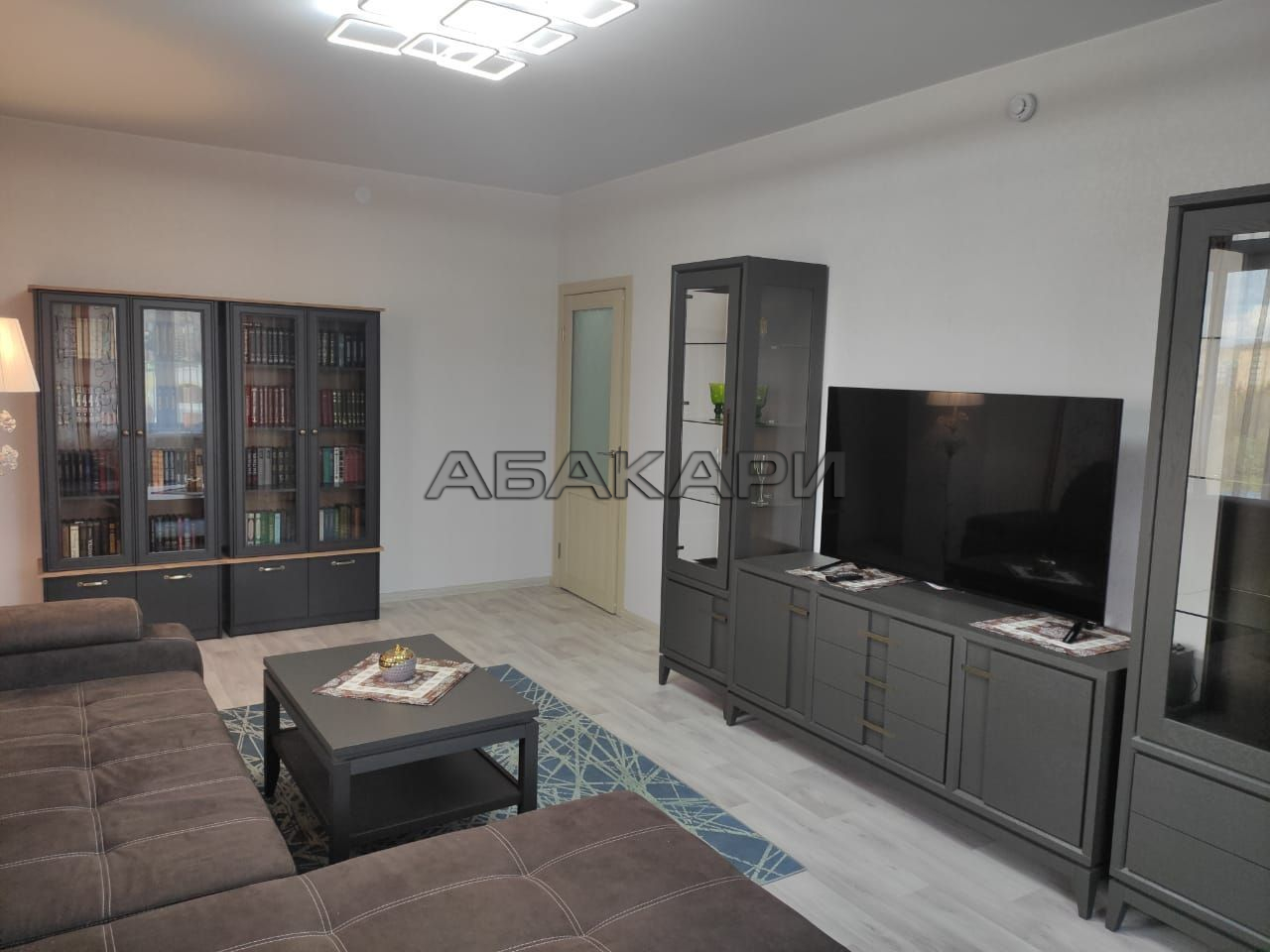 2-комнатная улица Бограда, 113  за 65000 руб/мес фото 5