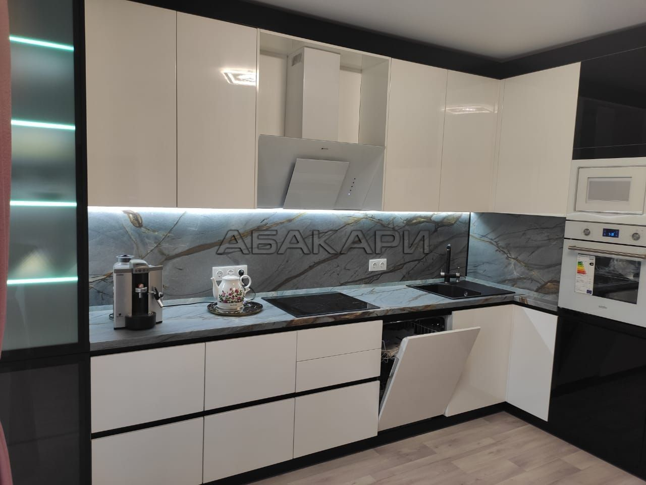 2-комнатная улица Бограда, 113  за 65000 руб/мес фото 1