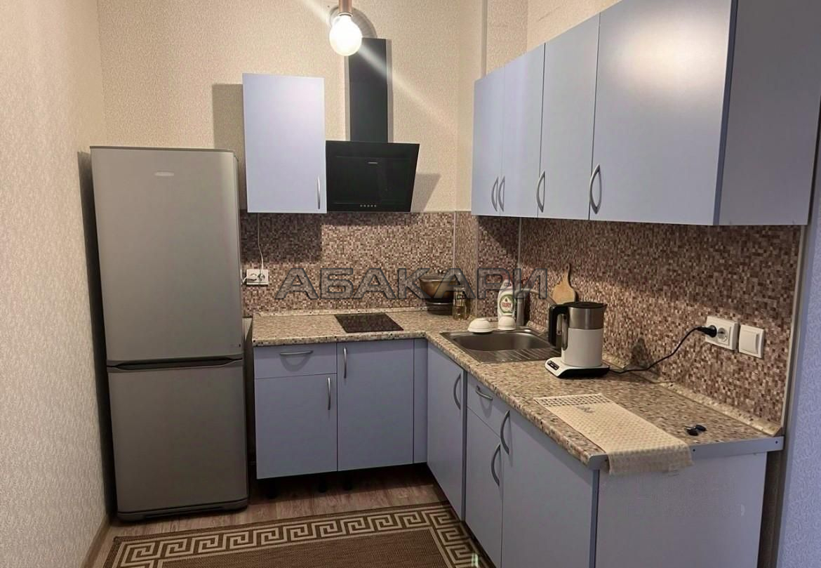 2-комнатная Линейная улица, 114  за 35000 руб/мес фото 1