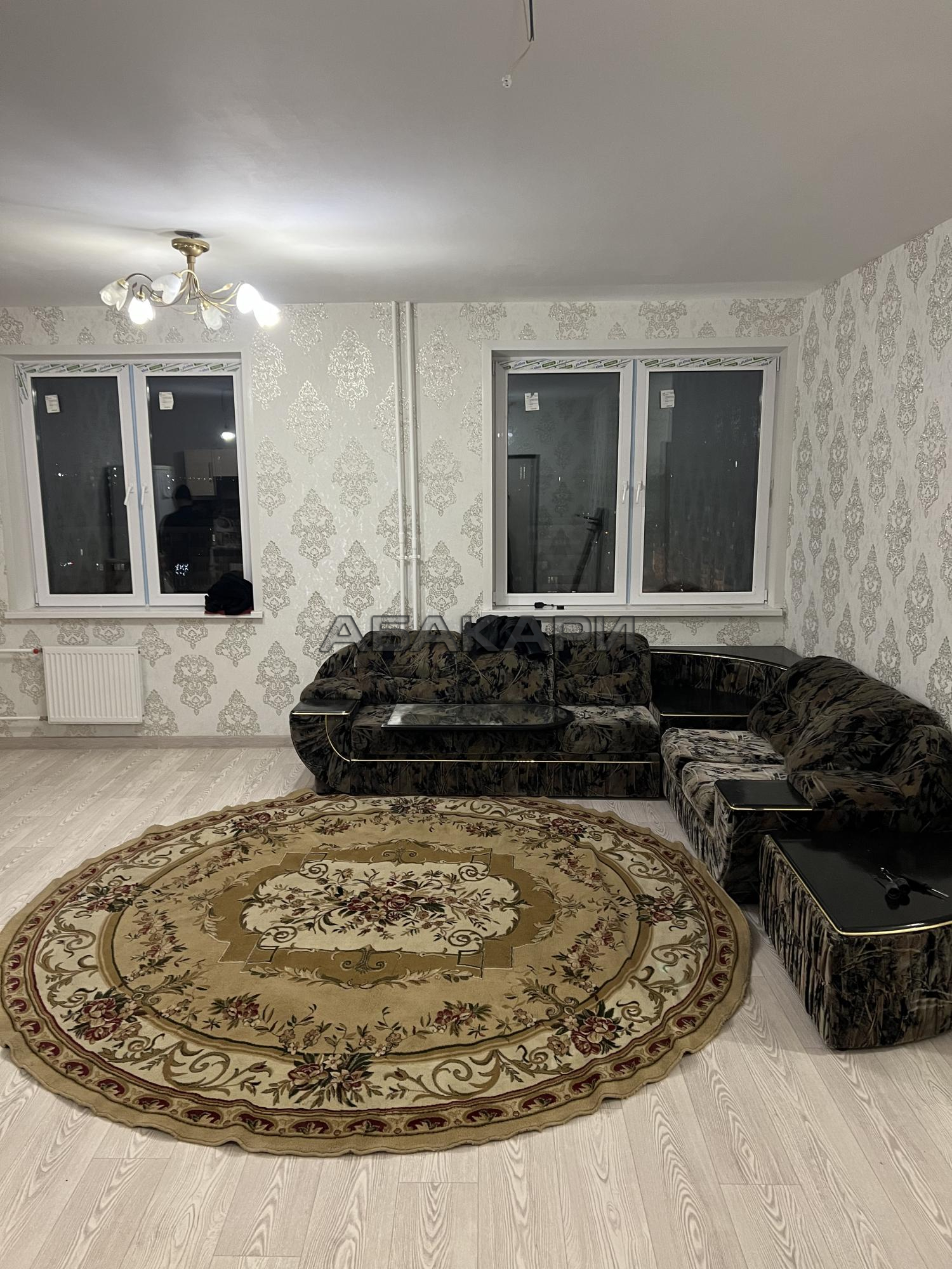 3-комнатная улица Авиаторов, 43  за 40000 руб/мес фото 1