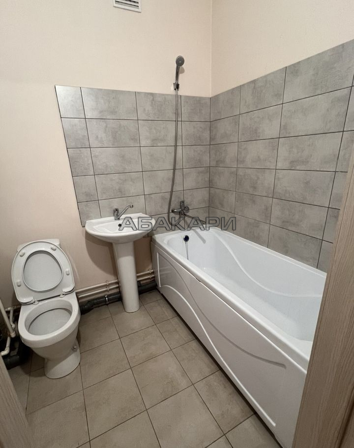1-комнатная Апрельская улица, 1А  за 22000 руб/мес фото 5