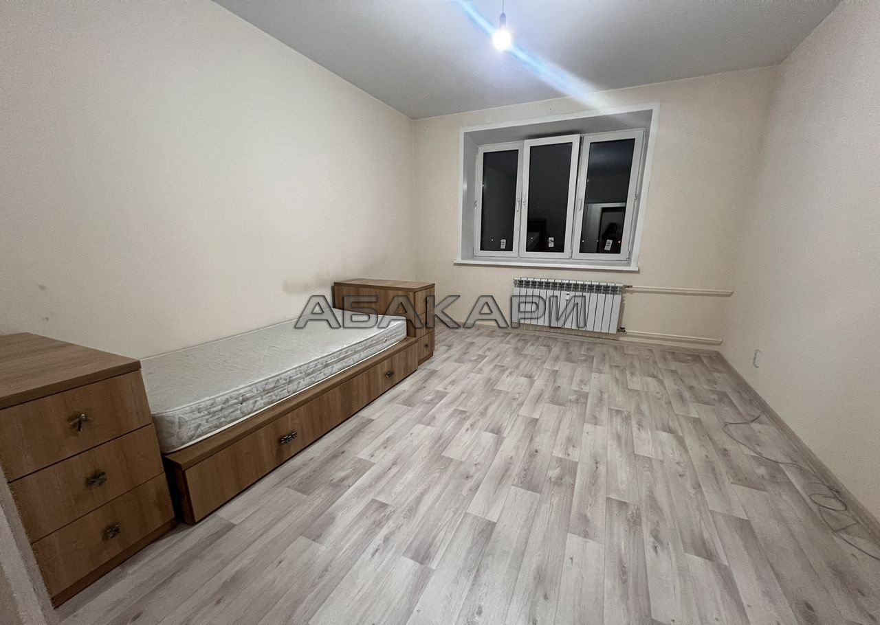 1-комнатная Апрельская улица, 1А  за 22000 руб/мес фото 3