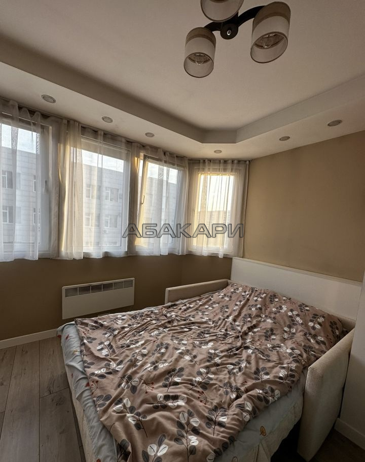 3-комнатная улица 78-й Добровольческой Бригады, 4  за 55000 руб/мес фото 4