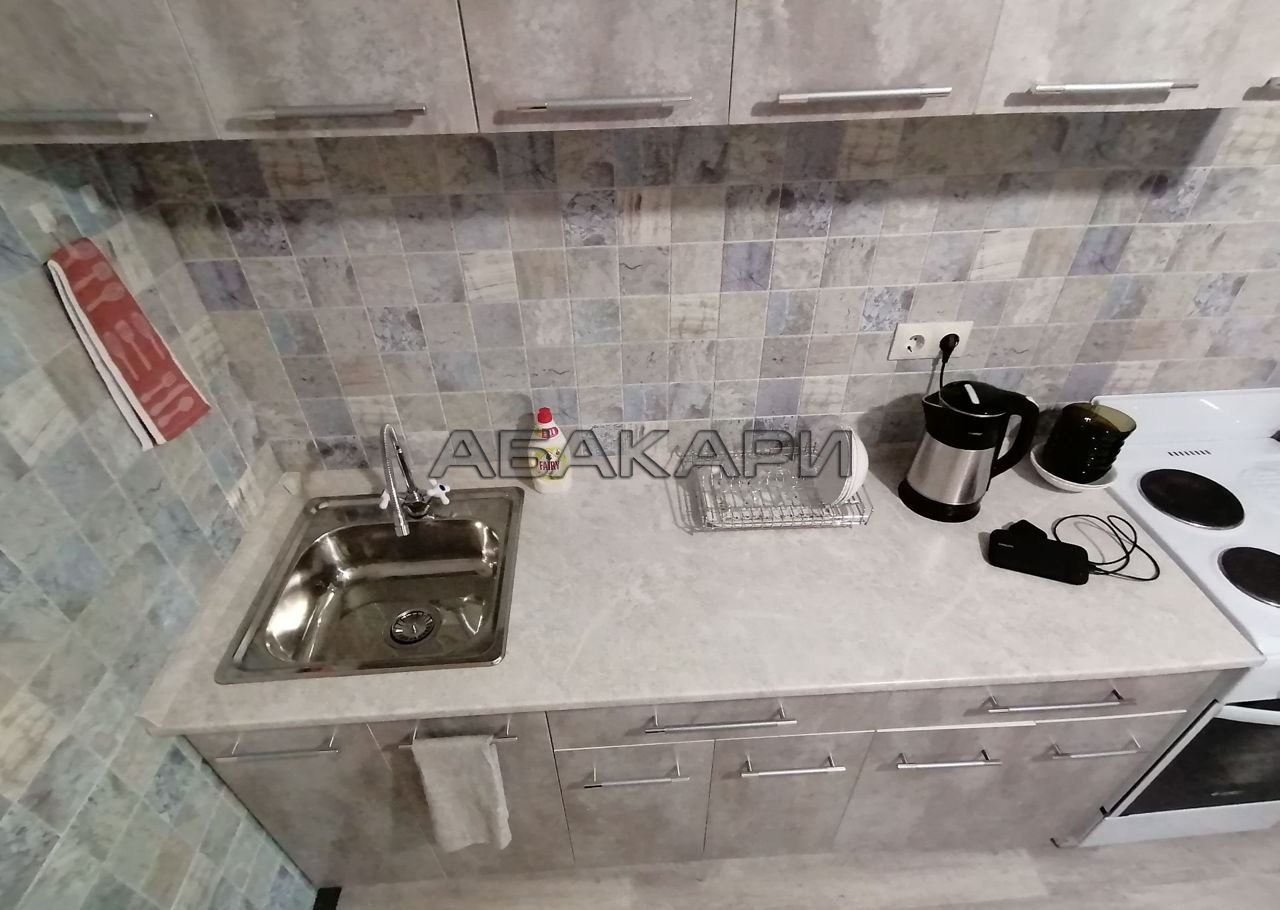 1-комнатная Апрельская улица, 4  за 32000 руб/мес фото 3