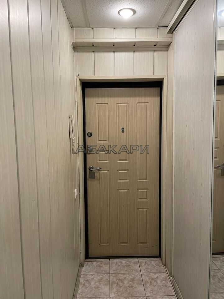 3-комнатная Красномосковская улица, 32  за 35000 руб/мес фото 1