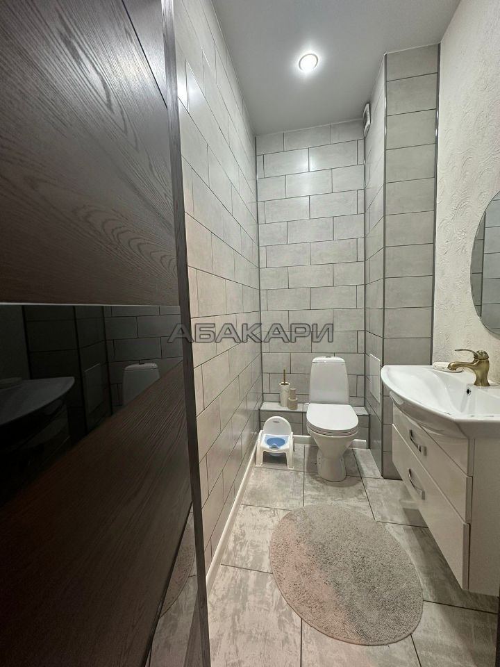 3-комнатная Линейная улица, 122  за 55000 руб/мес фото 2