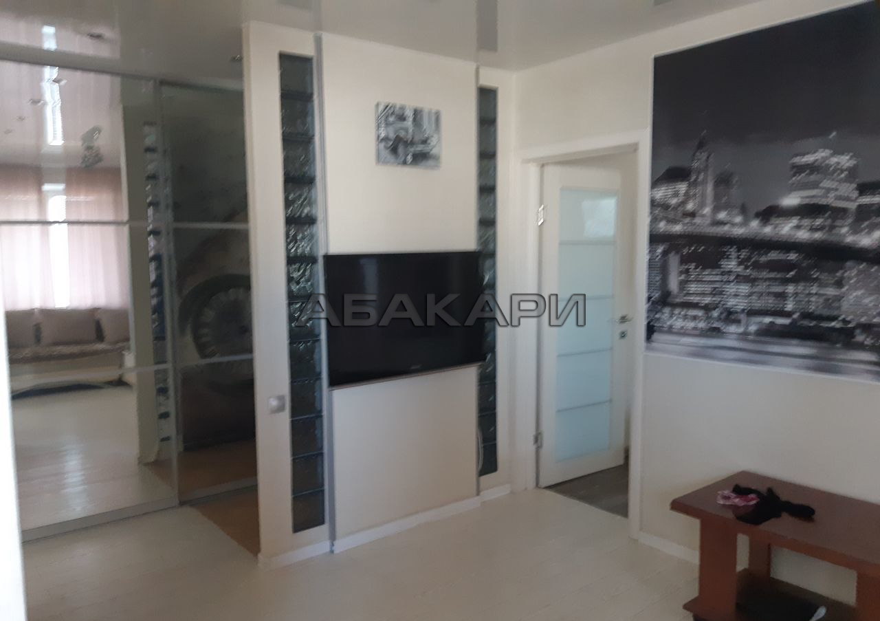 3-комнатная Крайняя улица, 2  за 43000 руб/мес фото 4