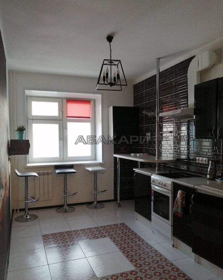 3-комнатная Краснодарская улица, 10А  за 65000 руб/мес фото 2