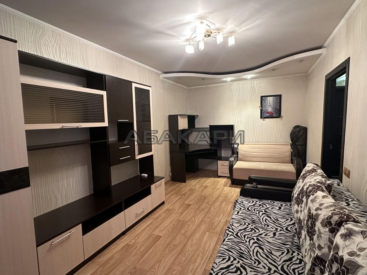 1-комнатная улица Гусарова, 9  за 22000 руб/мес фото 2