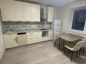аренда Академгородок, 20А 2-комнатная 40000