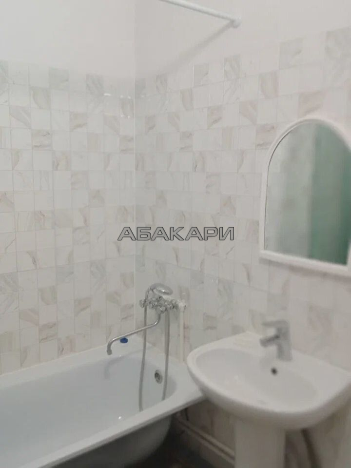 1-комнатная улица Александра Матросова, 32  за 23000 руб/мес фото 4