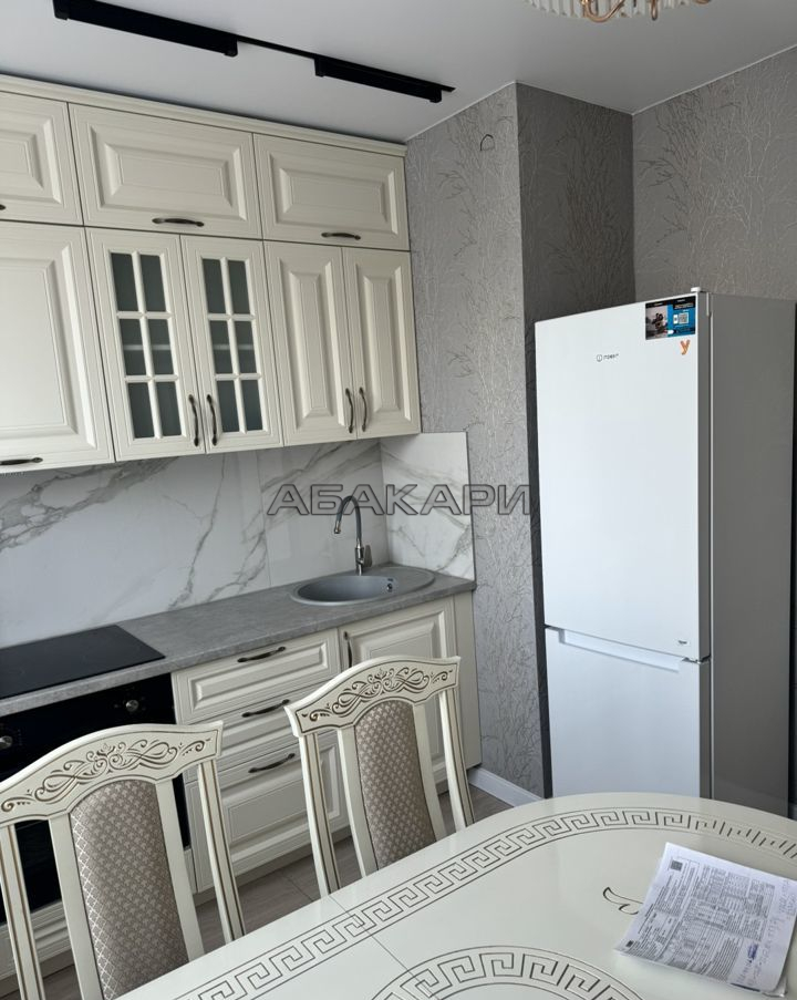 2-комнатная улица 9 Мая, 83  за 55000 руб/мес фото 1