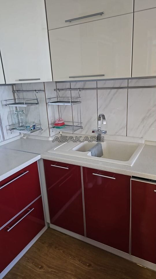 1-комнатная улица Микуцкого, 3  за 26000 руб/мес фото 3