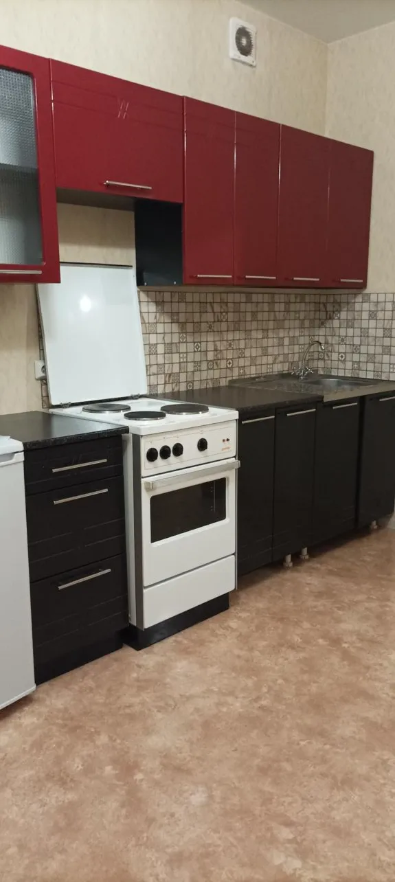 1-комнатная Норильская улица, 8  за 24000 руб/мес фото 1