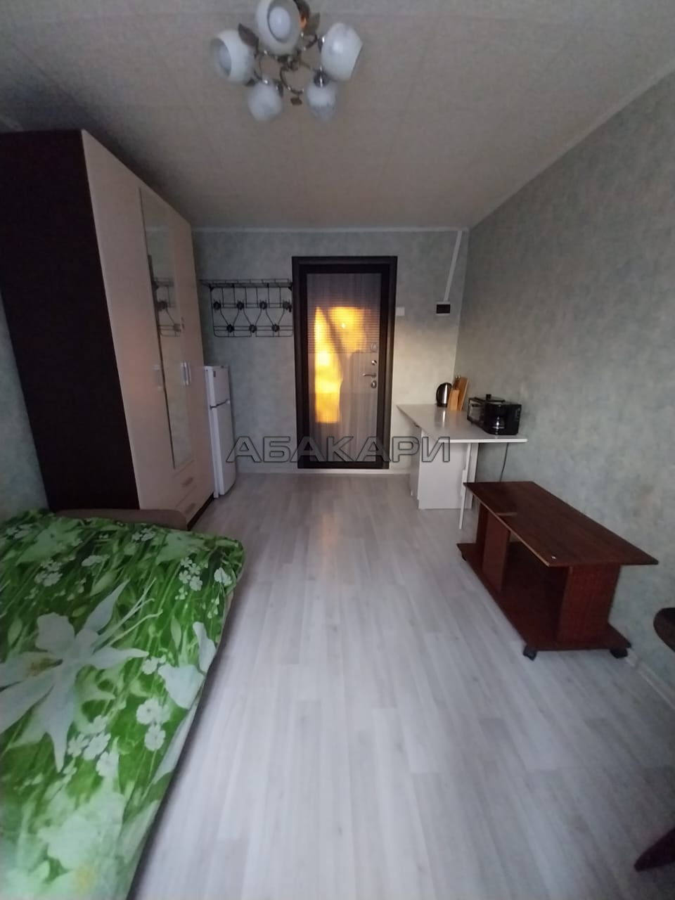 комната в общежитии улица Партизана Железняка, 11А  за 12000 руб/мес фото 1