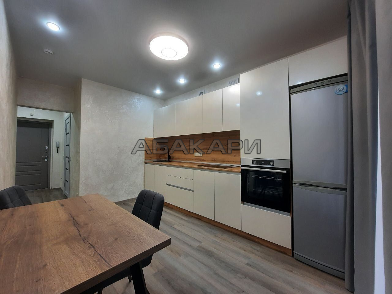 1-комнатная улица Авиаторов, 26  за 43000 руб/мес фото 2