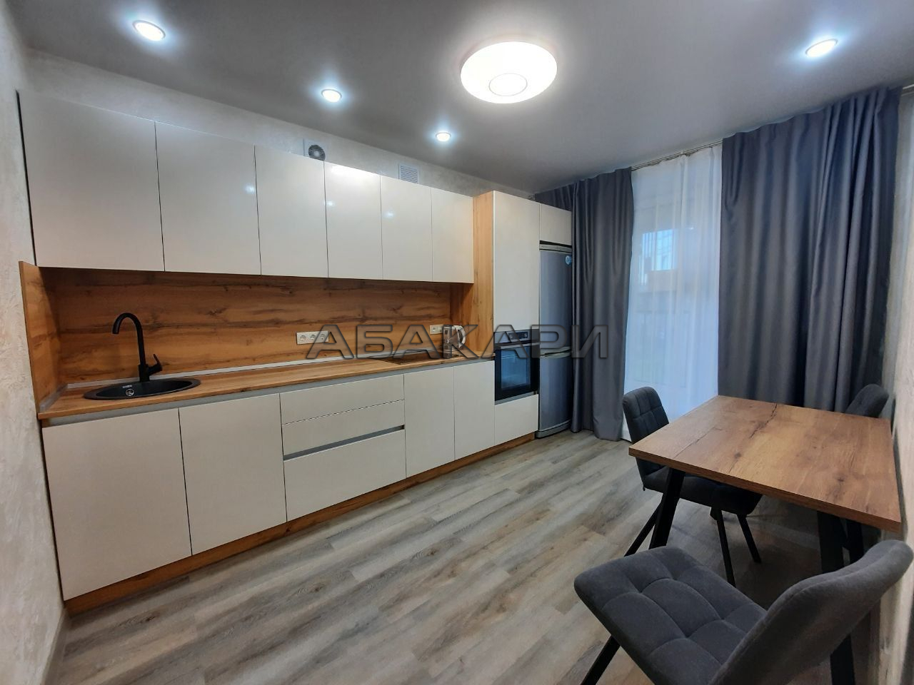 1-комнатная улица Авиаторов, 26  за 43000 руб/мес фото 3