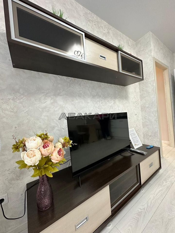 2-комнатная улица Александра Матросова, 36  за 45000 руб/мес фото 4