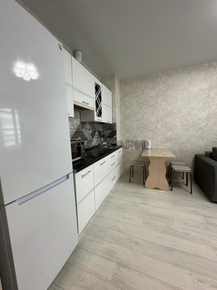 2-комнатная улица Александра Матросова, 36  за 45000 руб/мес фото 6